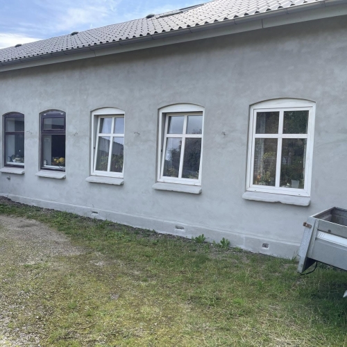 Facade sandblæsning i Sønderborg, Aabenraa og Tønder – effektiv afrensning før renovering