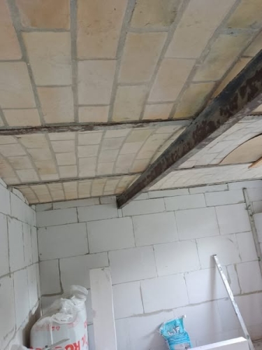 Muret hvælving og synlig ståldrager – murerarbejde i Aabenraa under renovering